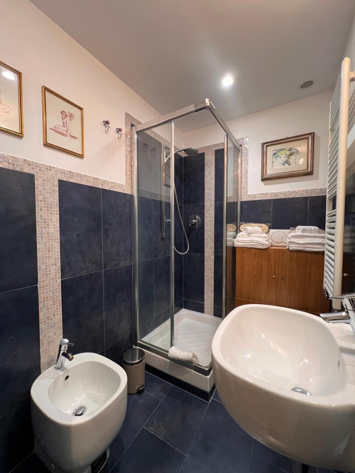 A Casa Di Lu, Al Colosseo - Guest House Рим Екстериор снимка