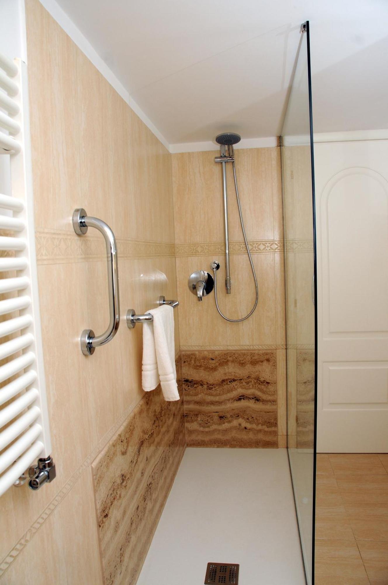 A Casa Di Lu, Al Colosseo - Guest House Рим Екстериор снимка