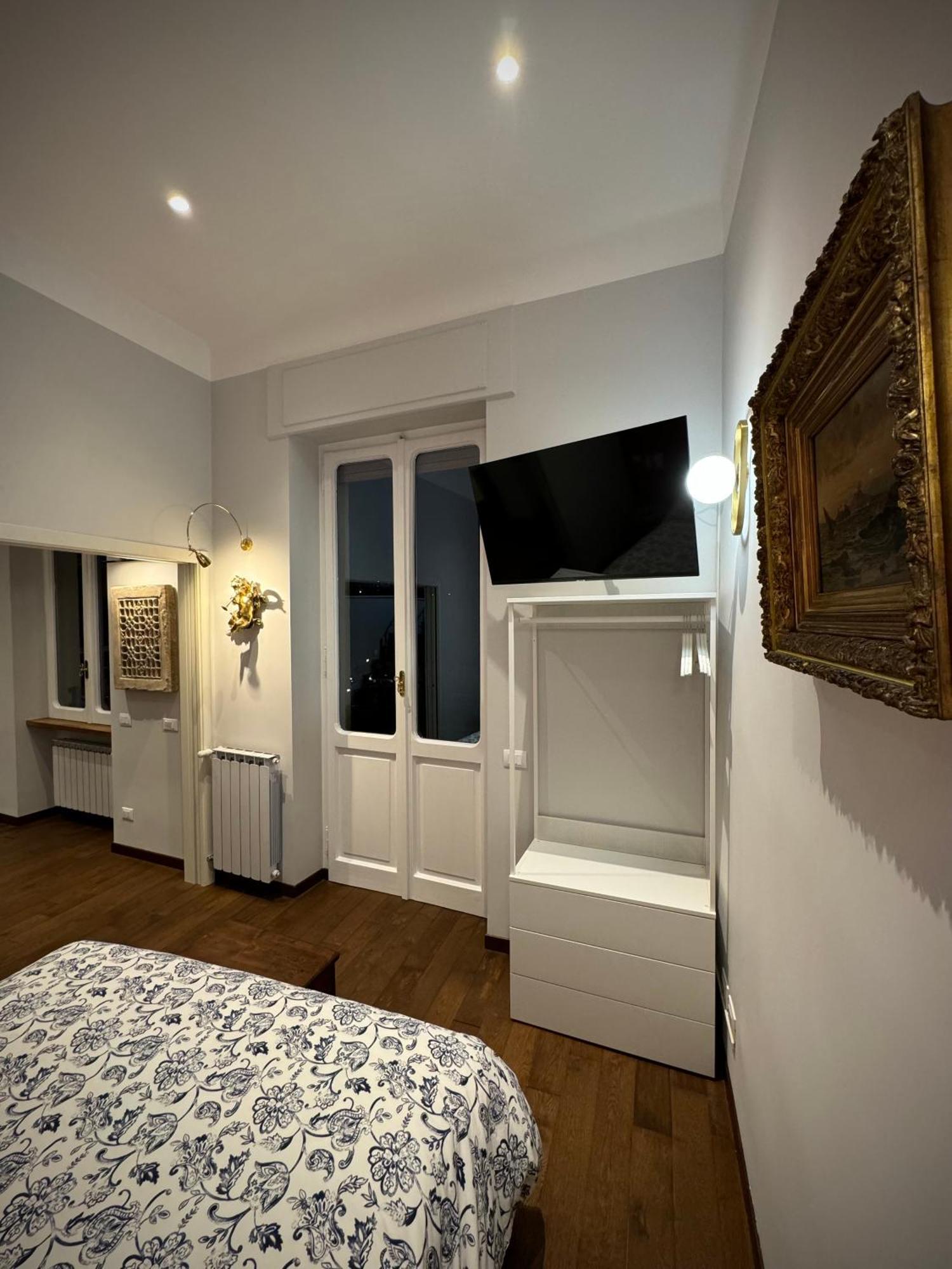 A Casa Di Lu, Al Colosseo - Guest House Рим Екстериор снимка